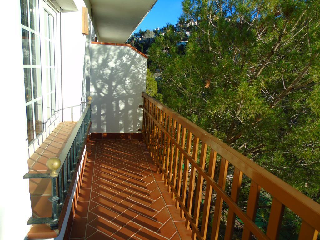 Apartamentos Turisticos Cumbres Verdes La Zubia  Rum bild