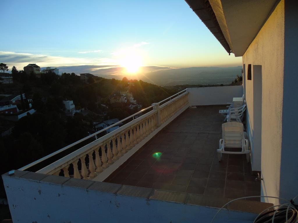 Apartamentos Turisticos Cumbres Verdes La Zubia  Exteriör bild