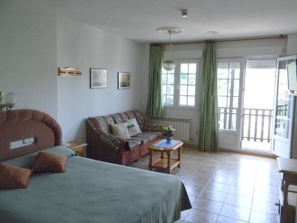 Apartamentos Turisticos Cumbres Verdes La Zubia  Exteriör bild