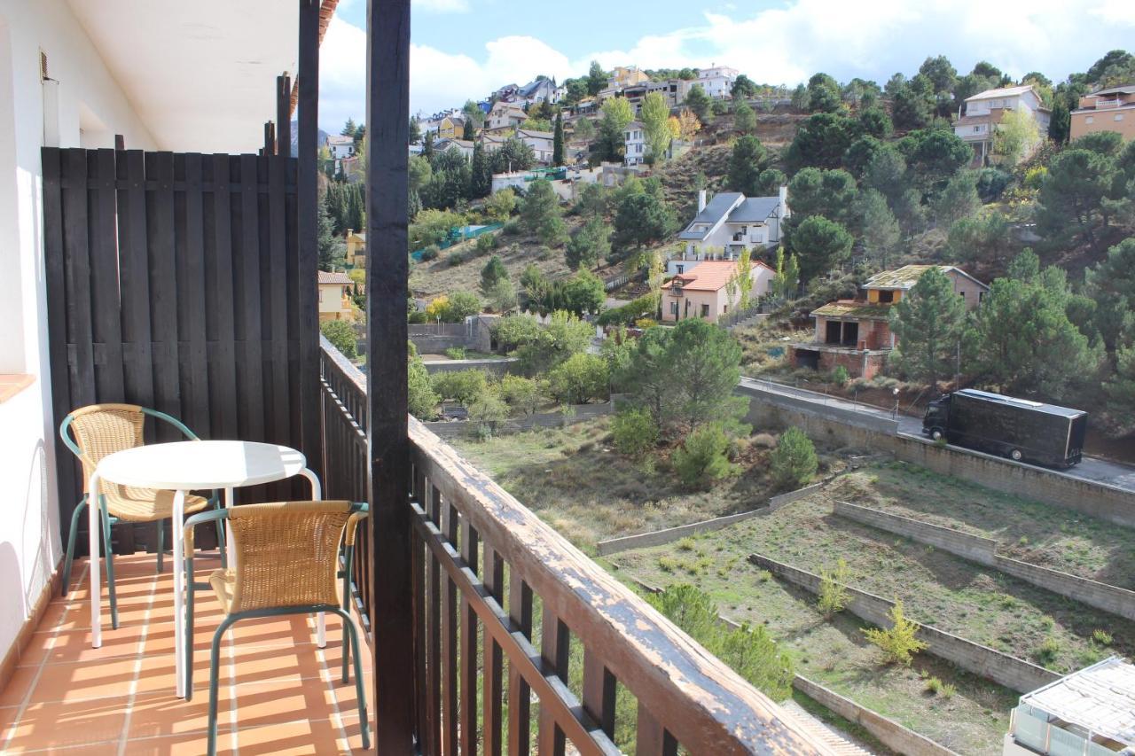 Apartamentos Turisticos Cumbres Verdes La Zubia  Exteriör bild